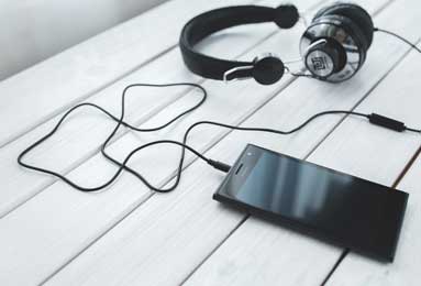 意甲媒体透露：米兰准备租借巴黎圣日耳曼前锋贡萨洛拉莫斯，时间为一个赛季